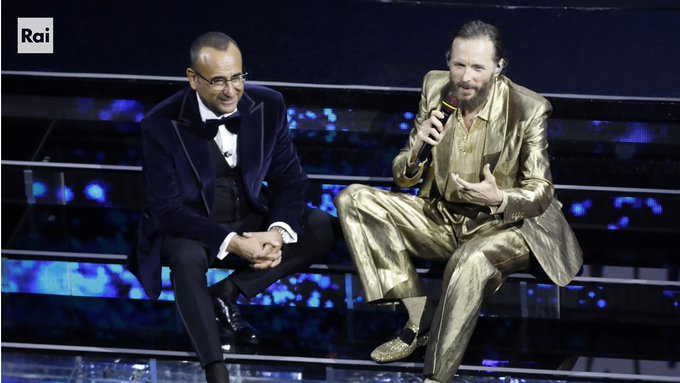 Carlo Conti e Jovanotti, super ospite della prima serata del Festival di Sanremo 2025